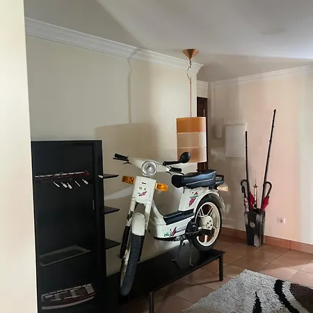 Piso Do Ardeiro Διαμέρισμα *